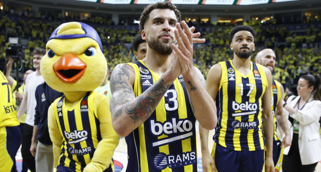 “Fenerbahçe” “Dördlər finalı” üçün meydançaya çıxıb