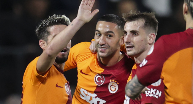 Kerem Aktürkoğlu Ziyech əvəzləyib