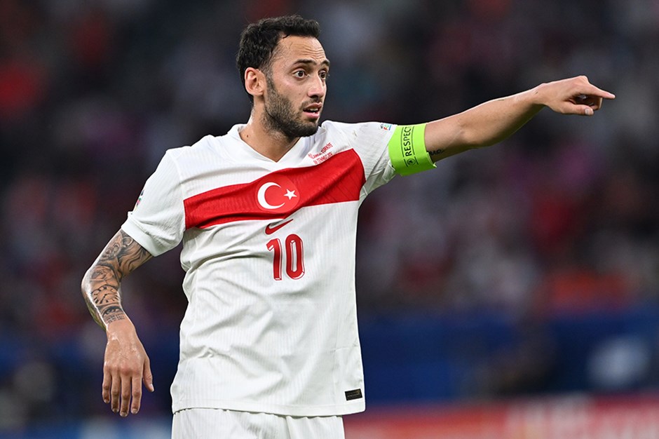 Hakan Çalhanoğlu Rüştü Reçberin rekorduna çatdı