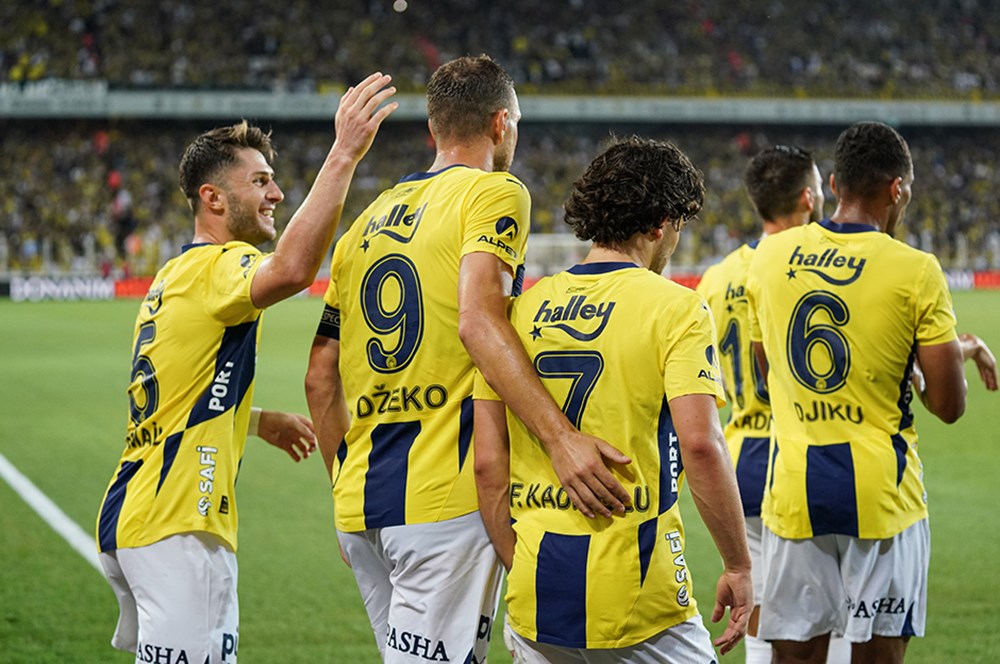 “Fenerbahçe”nin qələbəsi Avropada manşetlərdə