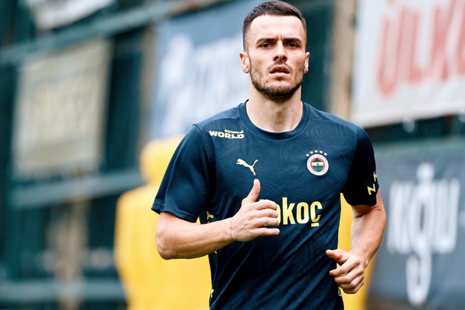 “Fenerbahçe”nin yeni transferi Kostic ilk məşqinə çıxıb