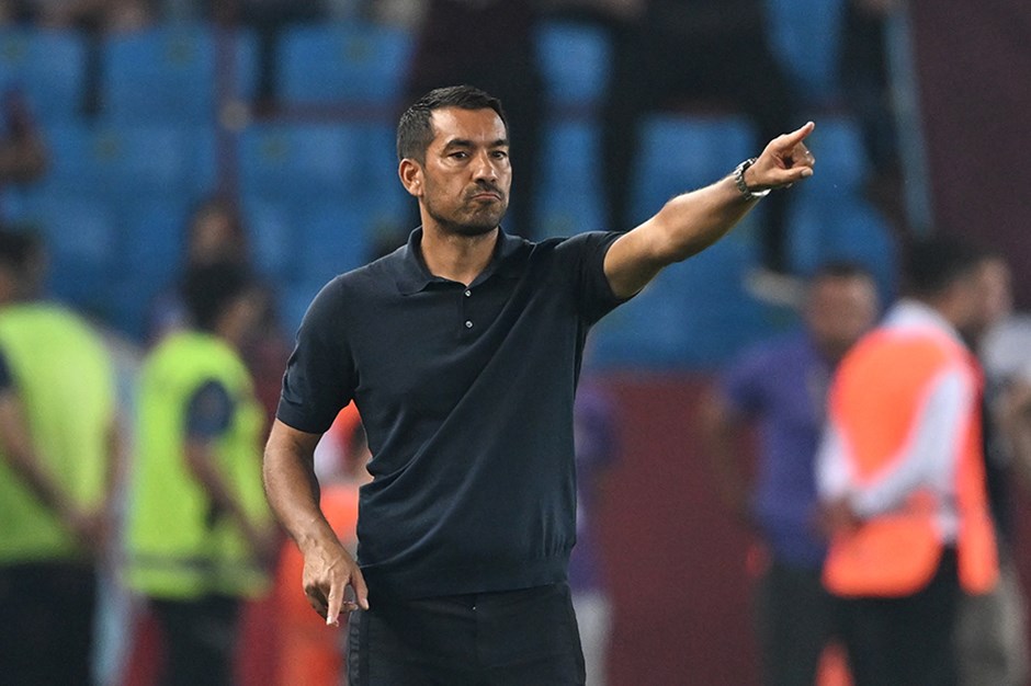 Giovanni van Bronckhorst: “Mən məyus oldum”