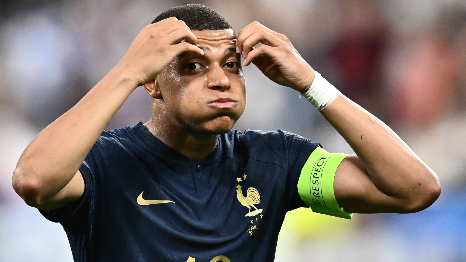 Mbappe zorlama xəbərləri ilə üz-üzə