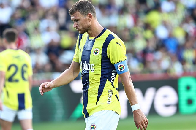 “Fenerbahçe”dən Edin Dzeko qərarı