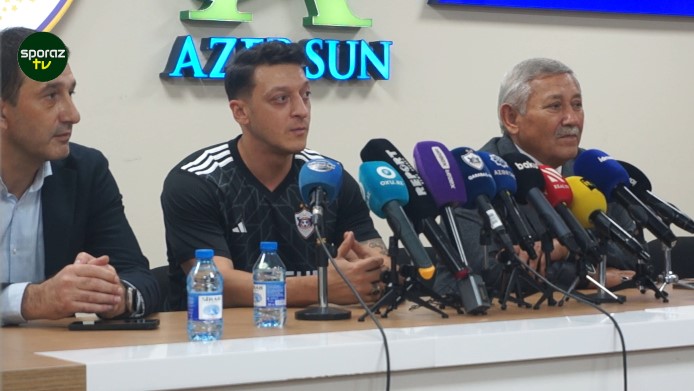 “Azərbaycanda futbol akademiyası açmağı düşünürəm”-Mesut Özil