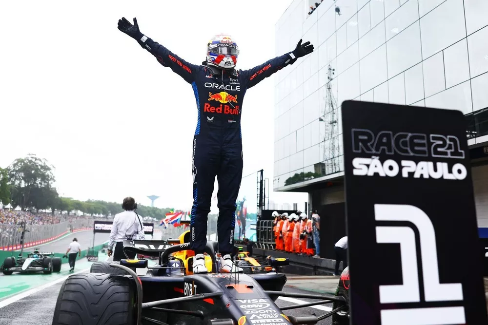 Maks Verstappen 2024-cü il Braziliya Qran Prisinin qalibi olub.